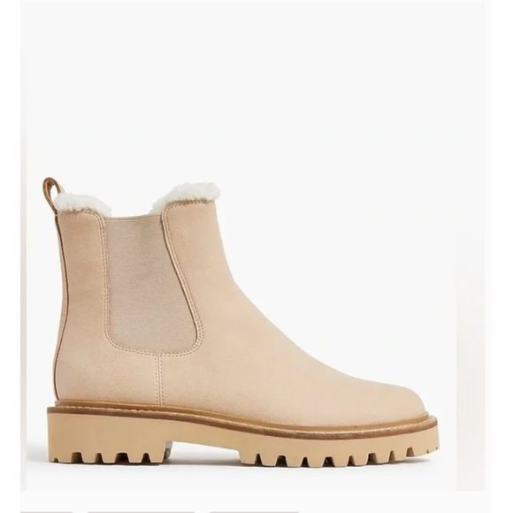 J. Crew Shoes - Jcrew Sherpa Lined Chelsea Boots Size 9